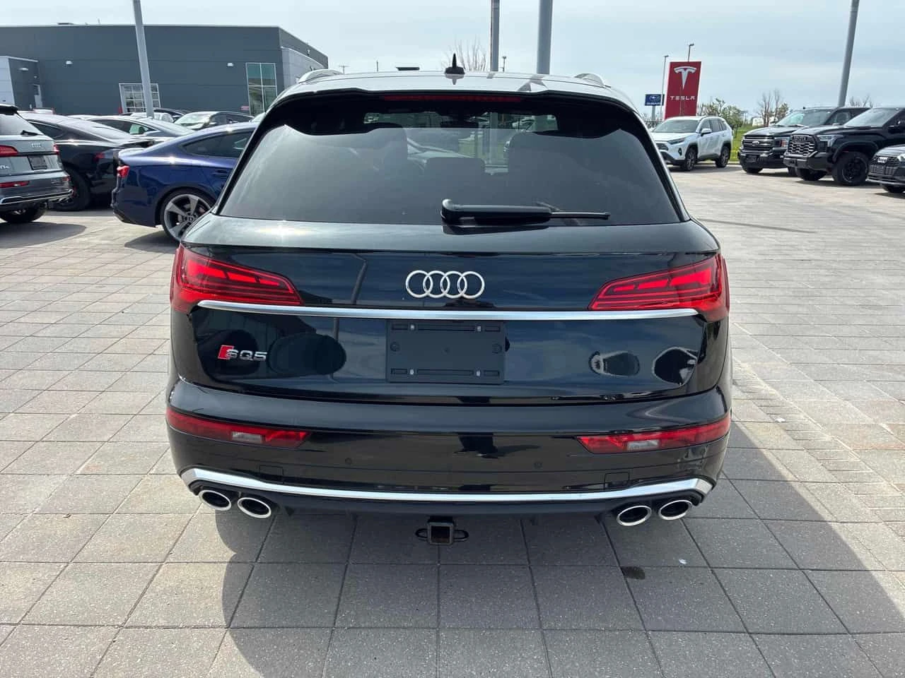 Audi SQ5 | Technik | DISTRONIC | 360 | B&O | , снимка 4 - Автомобили и джипове - 54683184
