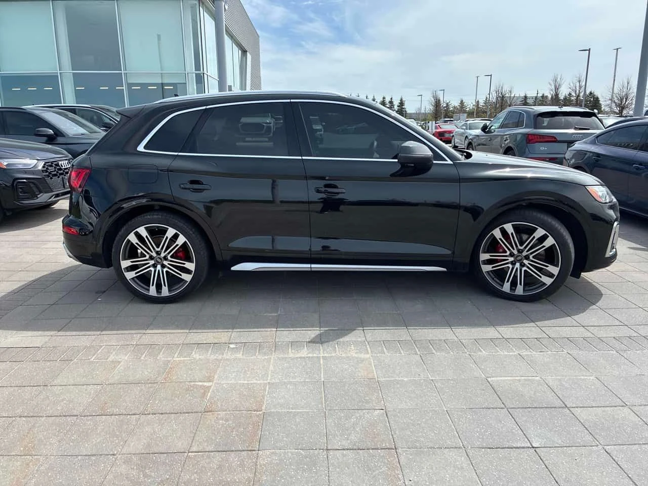 Audi SQ5 | Technik | DISTRONIC | 360 | B&O | , снимка 3 - Автомобили и джипове - 54683184