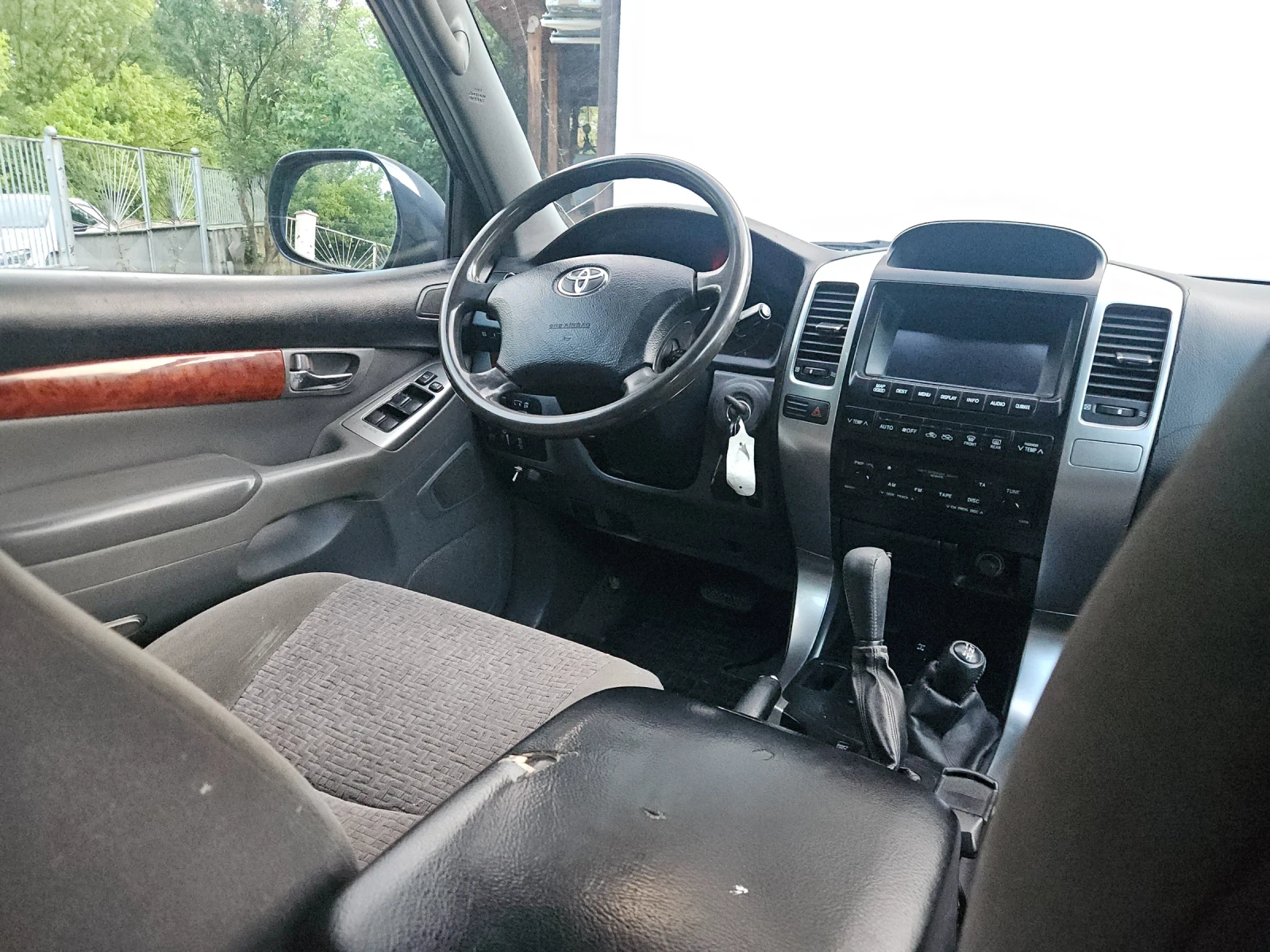 Toyota Land cruiser 3.0 d4d, снимка 16 - Автомобили и джипове - 54720693