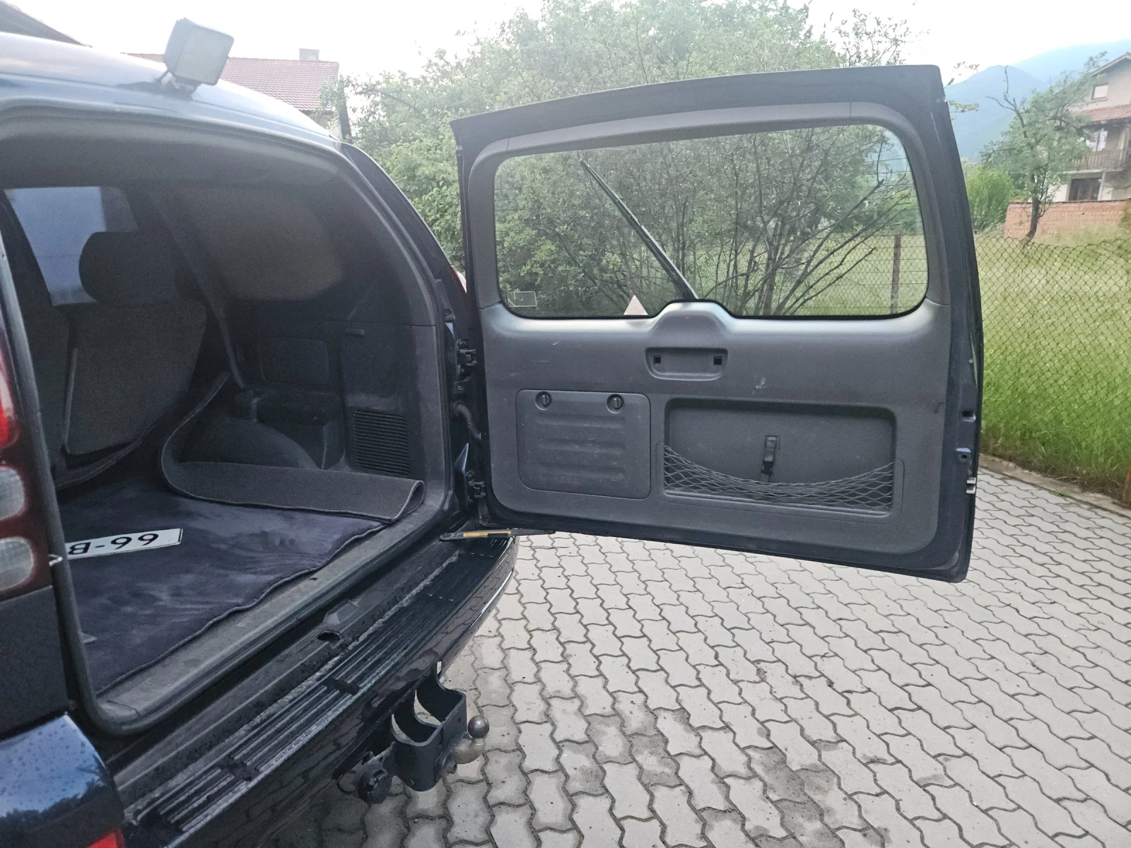 Toyota Land cruiser 3.0 d4d, снимка 10 - Автомобили и джипове - 54720693