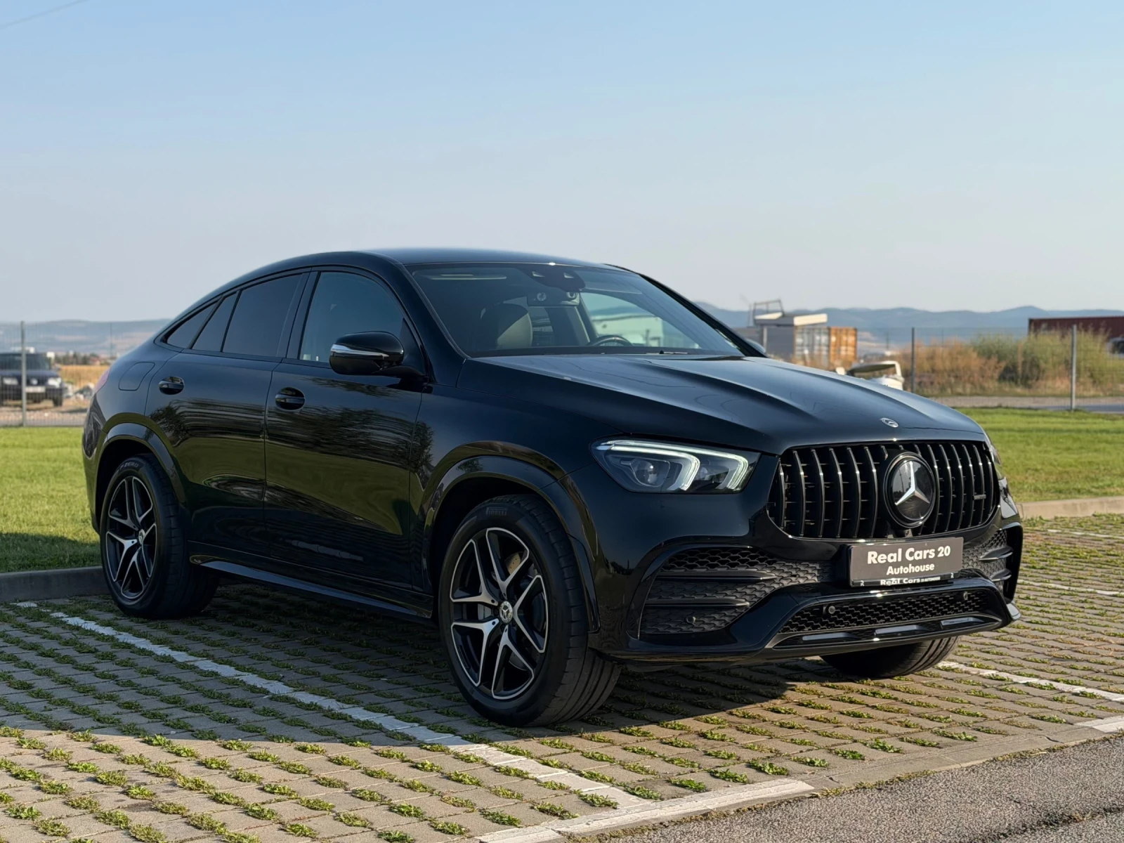Mercedes-Benz GLE 53 4MATIC * Coupe* AMG* Burmester* 360* Keyless* Carbon* , снимка 3 - Автомобили и джипове - 55909271