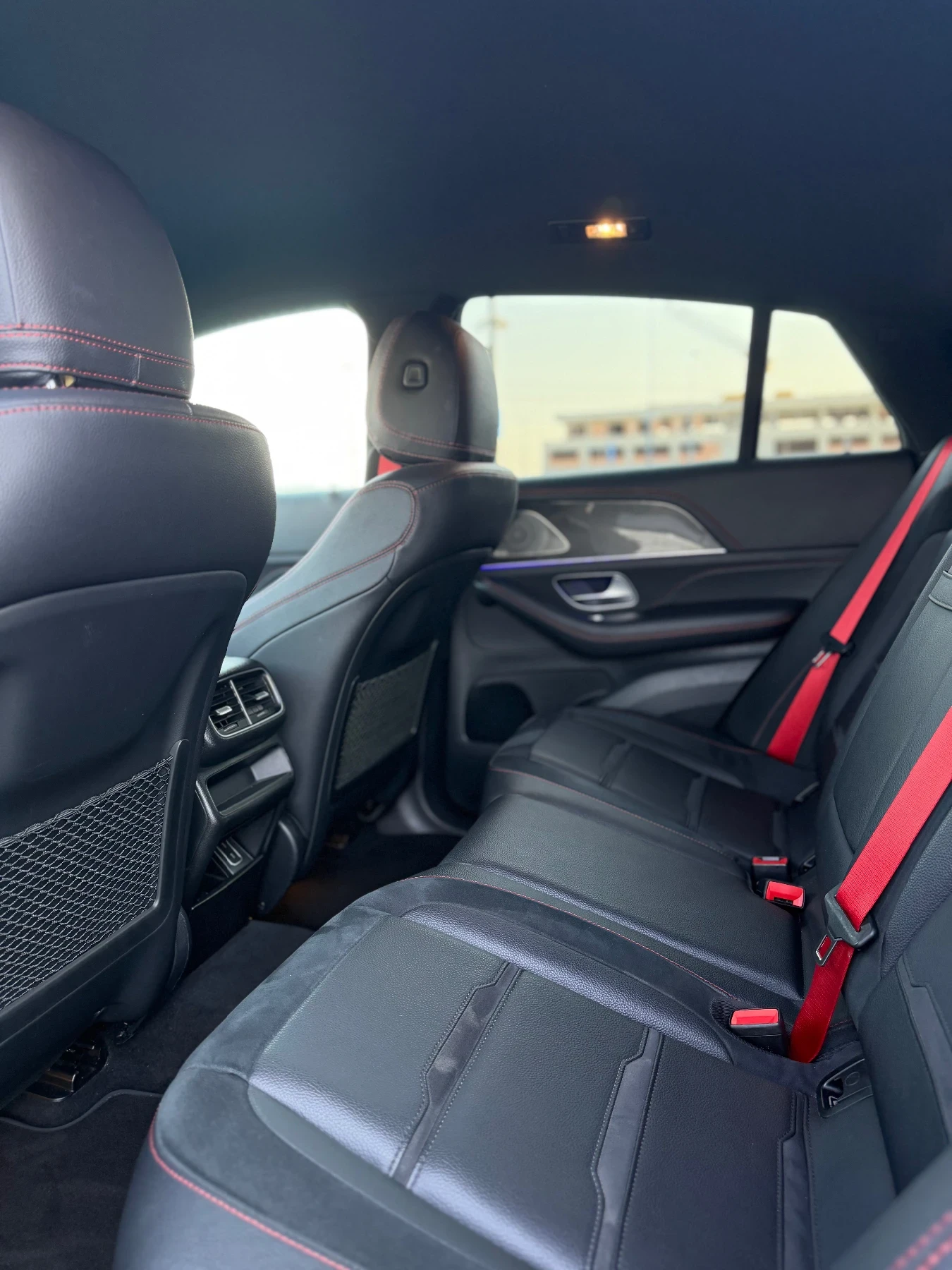 Mercedes-Benz GLE 53 4MATIC * Coupe* AMG* Burmester* 360* Keyless* Carbon* , снимка 16 - Автомобили и джипове - 55909271