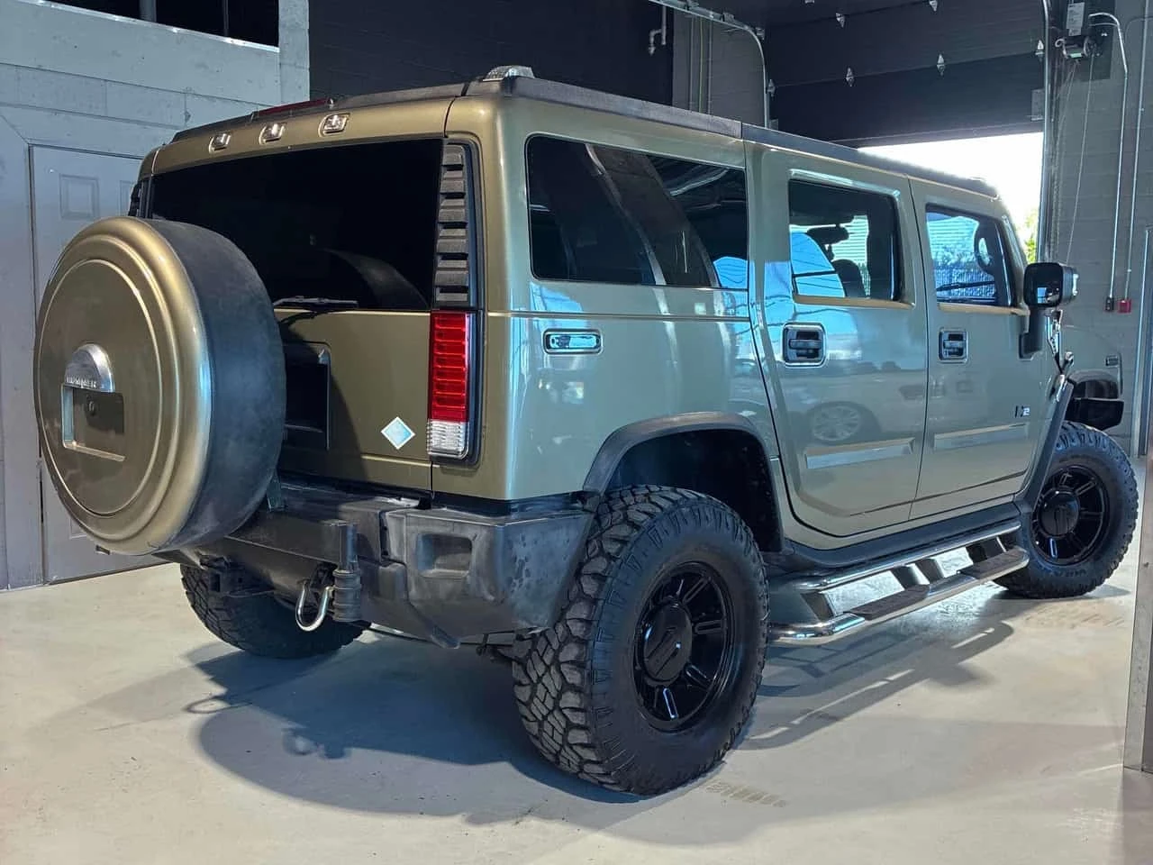 Hummer H2 * SUV * CARFAX * ОПЦИЯ ЗА ФИНАНСИРАНЕ, снимка 3 - Автомобили и джипове - 56227827