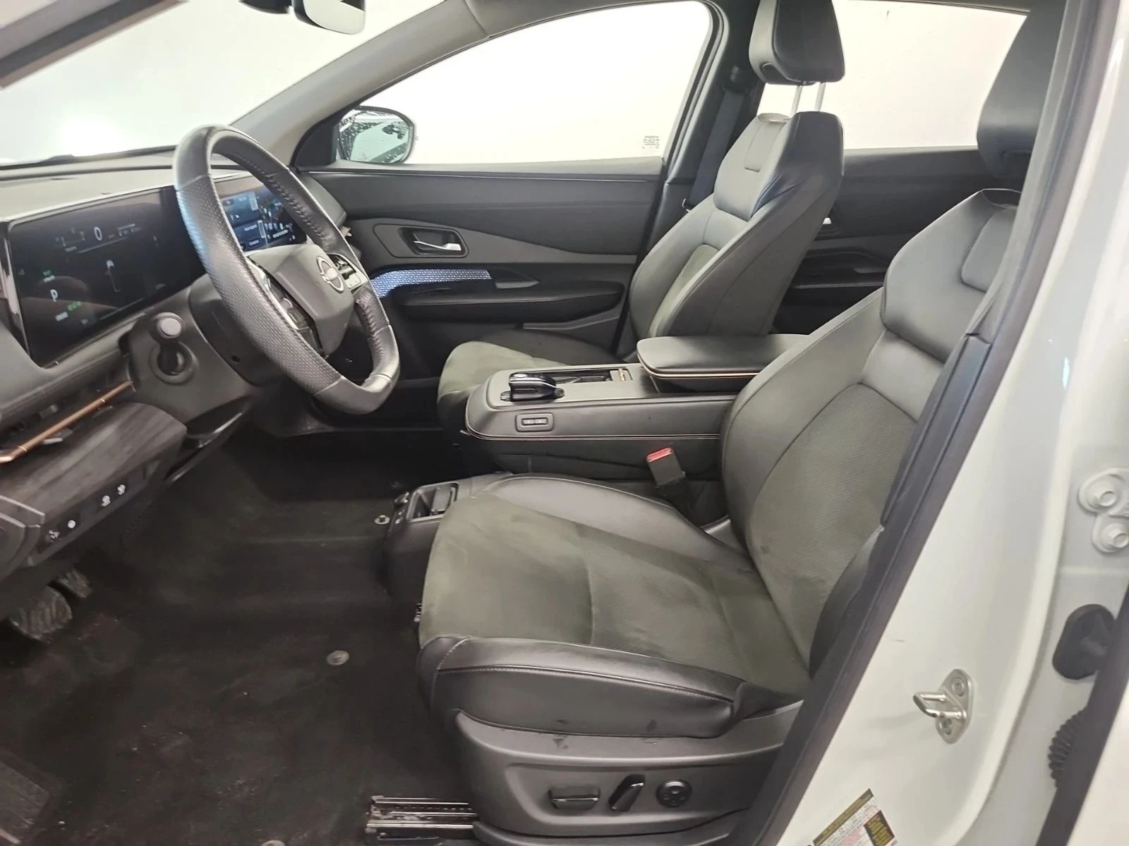 Nissan Ariya, снимка 5 - Автомобили и джипове - 56689708
