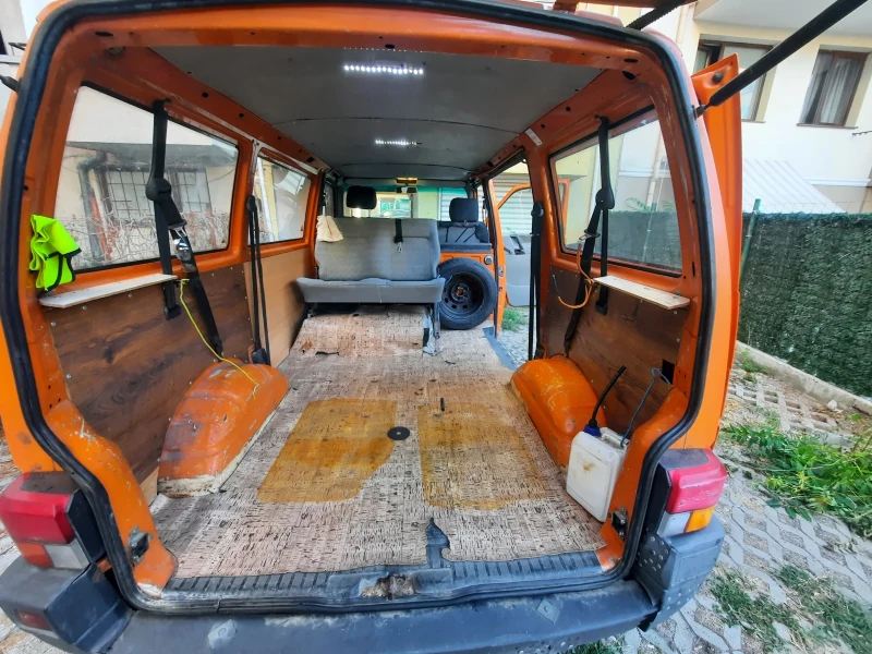VW T4, снимка 8 - Бусове и автобуси - 51662450