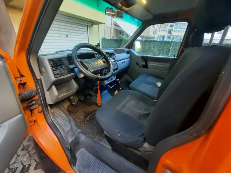 VW T4, снимка 10 - Бусове и автобуси - 51662450