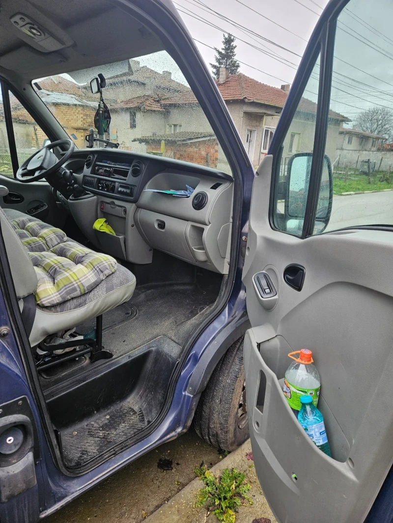 Renault Master, снимка 8 - Бусове и автобуси - 52924299