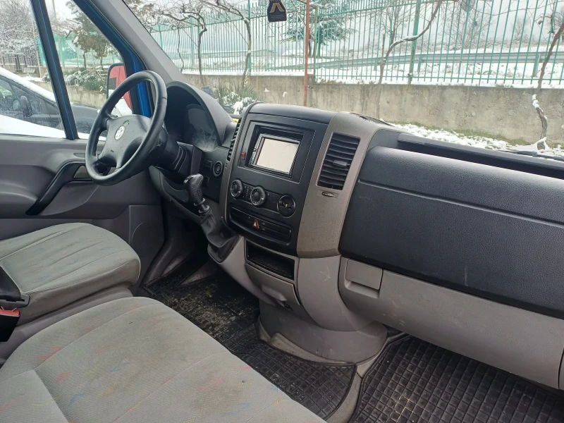 VW Crafter 2, 5tdi, 7 места., снимка 8 - Бусове и автобуси - 53343581