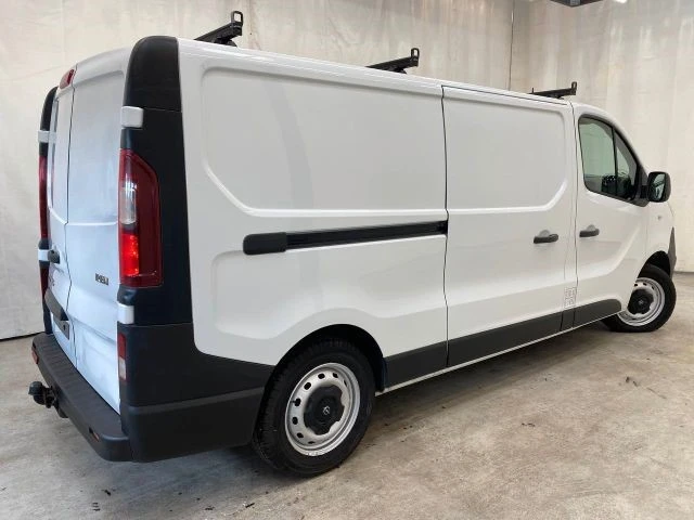 Opel Vivaro, снимка 3 - Бусове и автобуси - 47485080