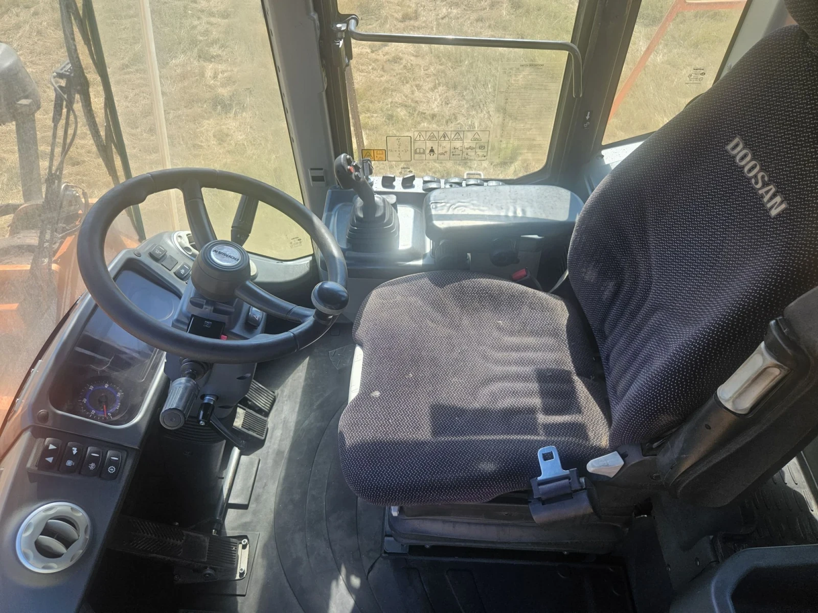 Челен товарач DOOSAN DL 420-3, снимка 11 - Индустриална техника - 55483328