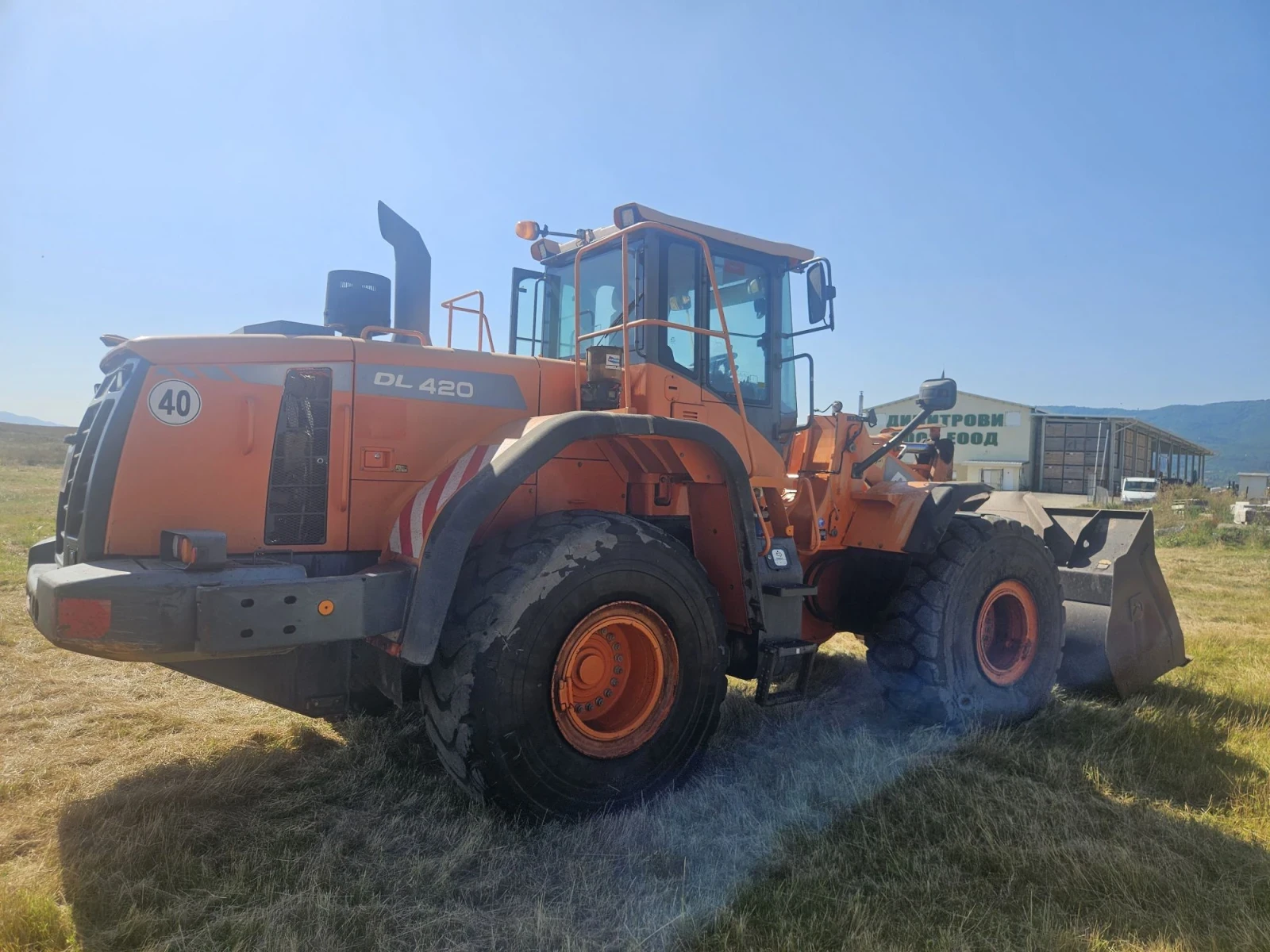 Челен товарач DOOSAN DL 420-3, снимка 2 - Индустриална техника - 55483328