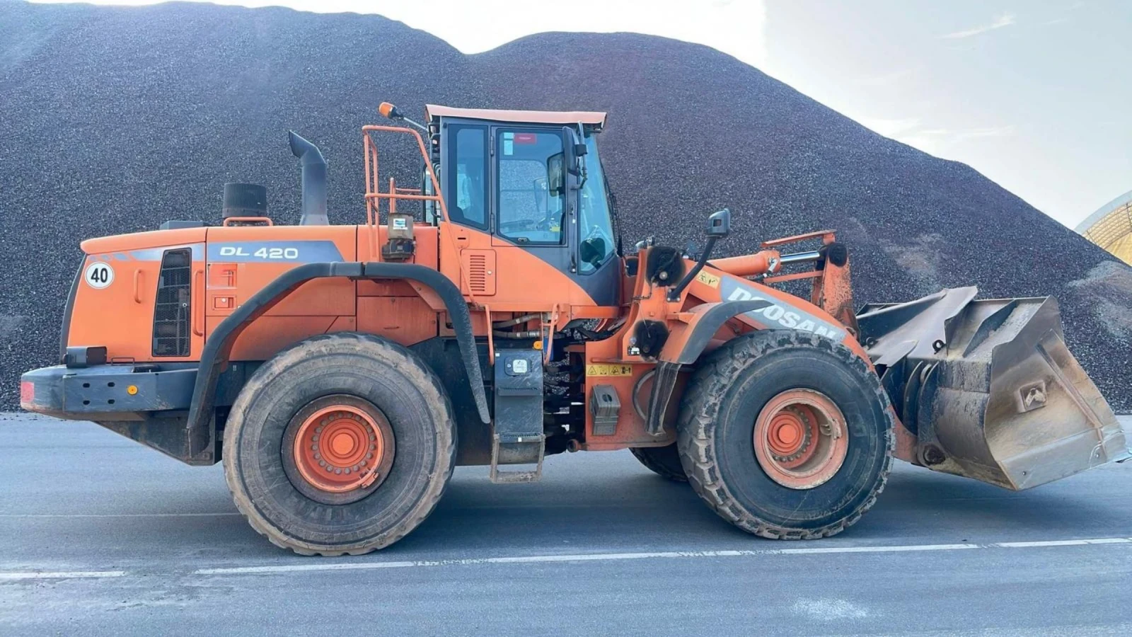 Челен товарач DOOSAN DL 420-3