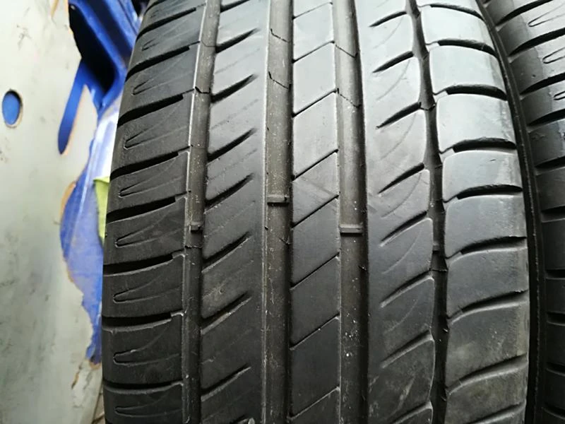 Гуми Летни 225/45R17, снимка 2 - Гуми и джанти - 20890383