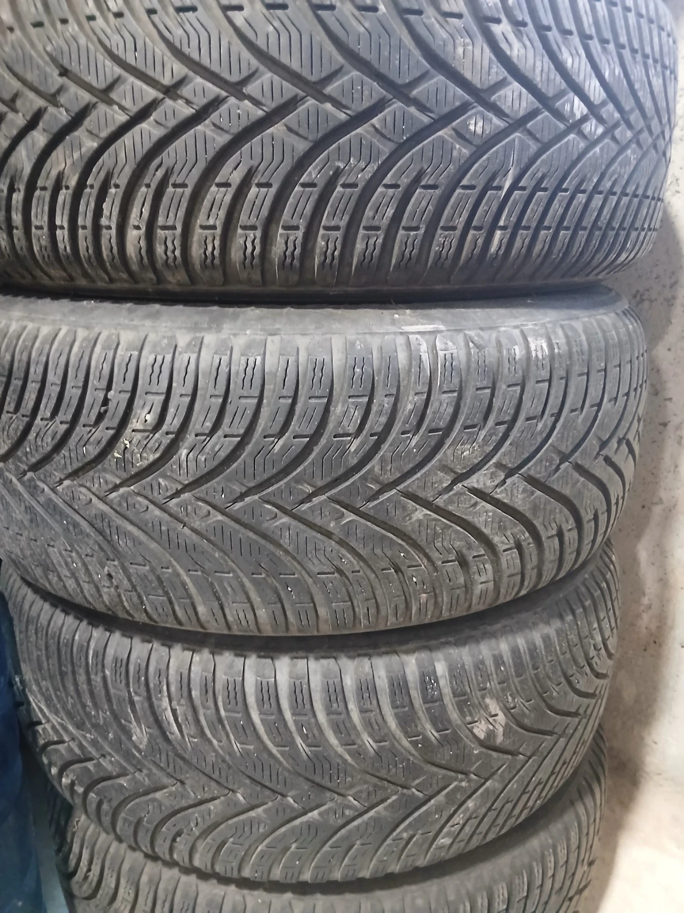 Гуми с джанти Kleber 205/55R16, снимка 2 - Гуми и джанти - 56106718