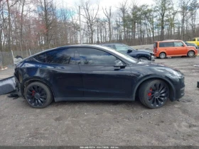 Tesla Model Y PERFORMANCE DUAL MOTOR AWD, снимка 12