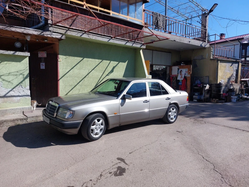 Mercedes-Benz 124 W124 200E 122 H.P, снимка 1 - Автомобили и джипове - 47739183