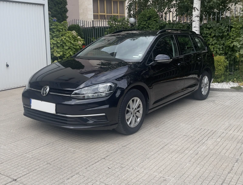 VW Golf COMFORTLINE 1.6 TDI MT, снимка 3 - Автомобили и джипове - 47090465