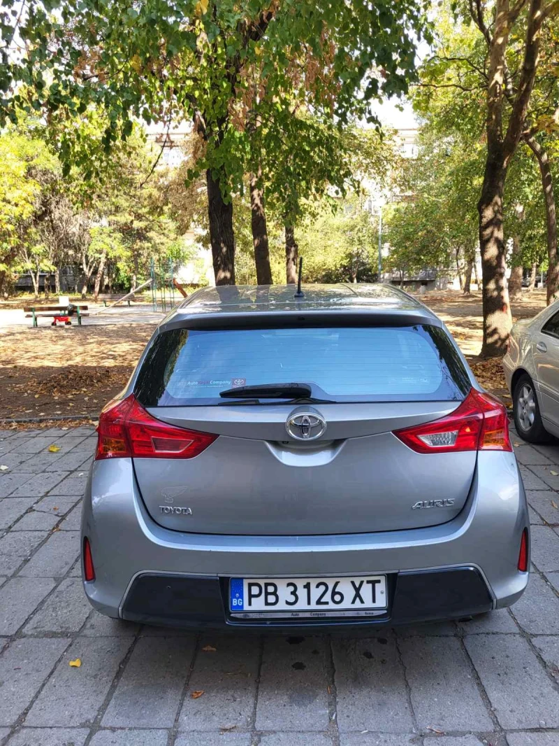 Toyota Auris 1.3, снимка 7 - Автомобили и джипове - 47394152