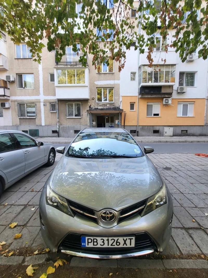 Toyota Auris 1.3, снимка 1 - Автомобили и джипове - 48314940