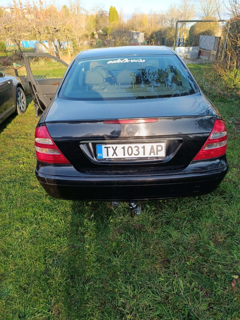 Mercedes-Benz E 240 Лимузина , снимка 17 - Автомобили и джипове - 48274220