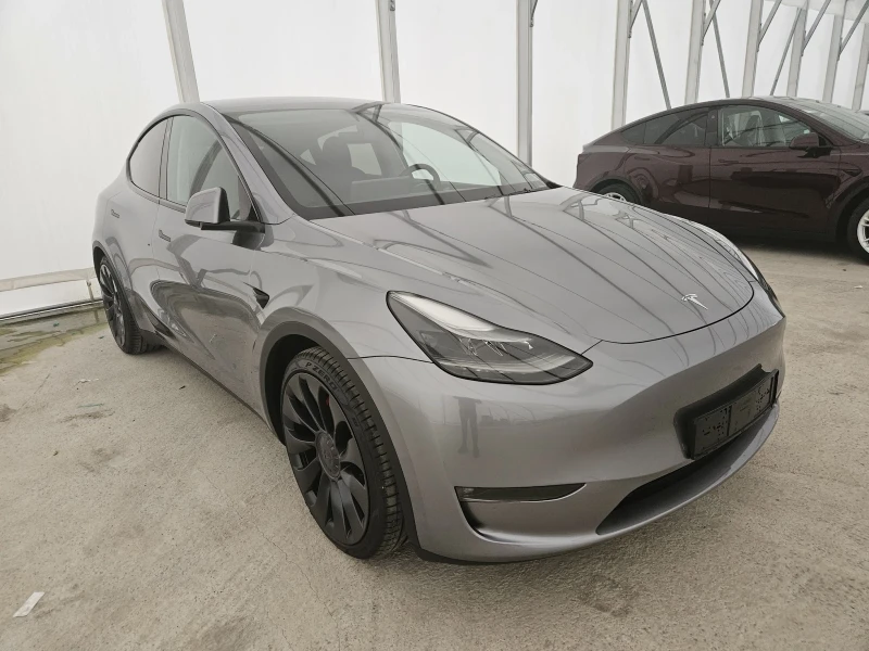 Tesla Model Y Performance, снимка 8 - Автомобили и джипове - 48398823