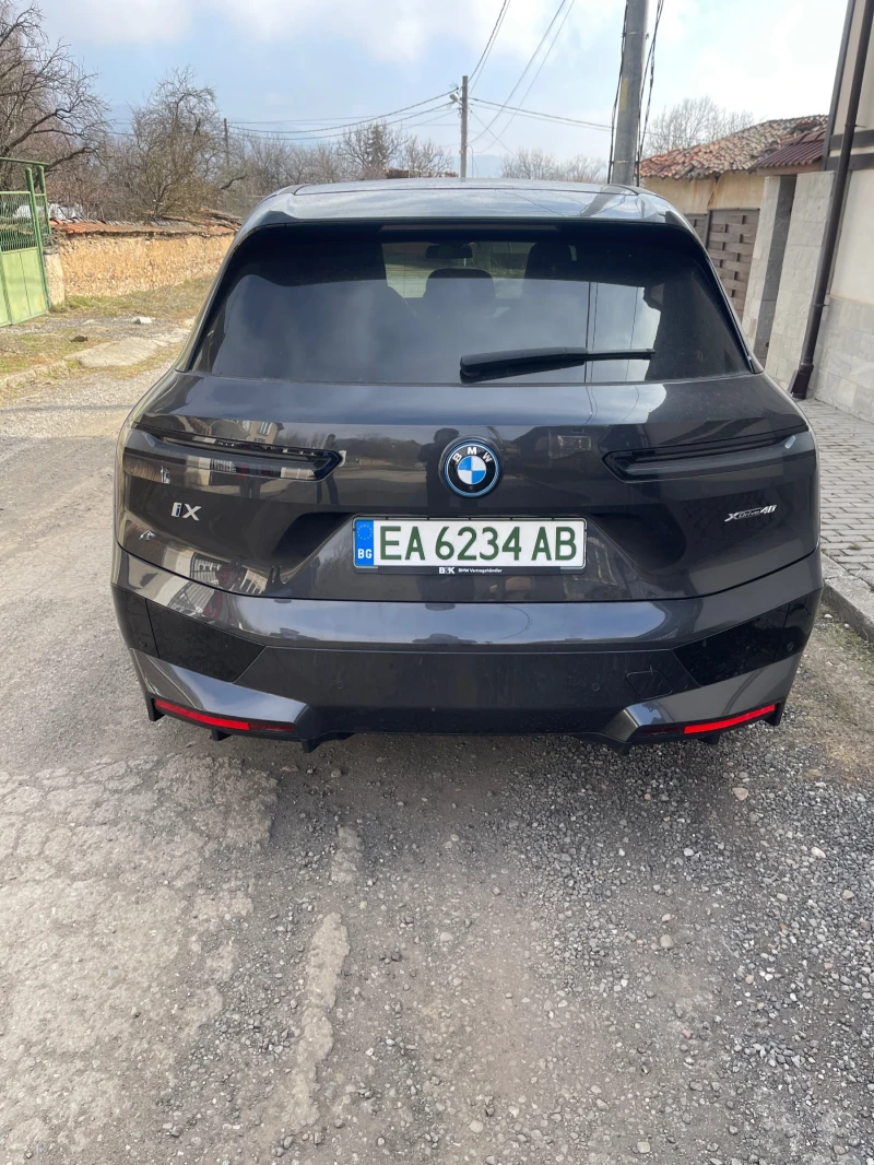 BMW iX xDrive40, снимка 5 - Автомобили и джипове - 49044567