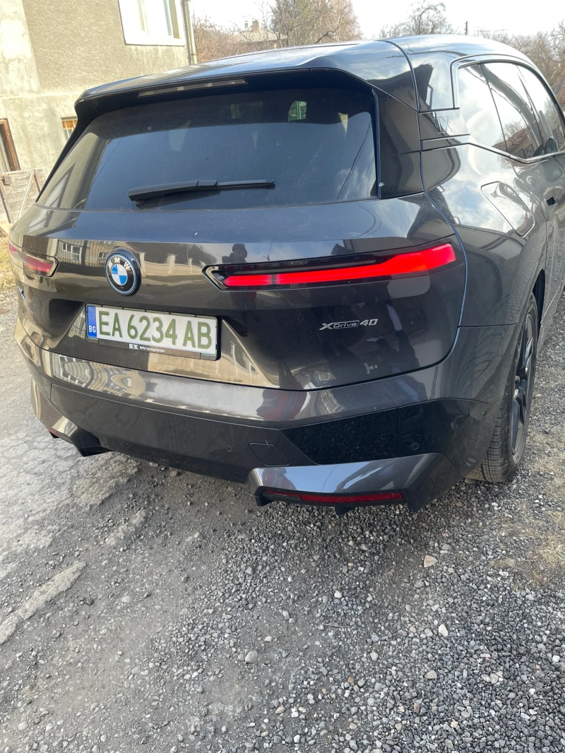 BMW iX xDrive40, снимка 16 - Автомобили и джипове - 49044567