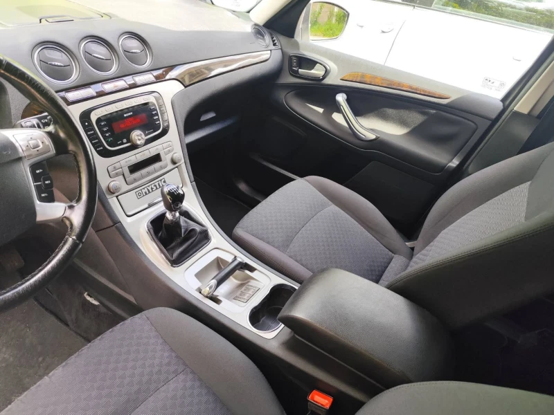 Ford Galaxy GHIA 2.0 TD (140 Hp), снимка 5 - Автомобили и джипове - 52661425