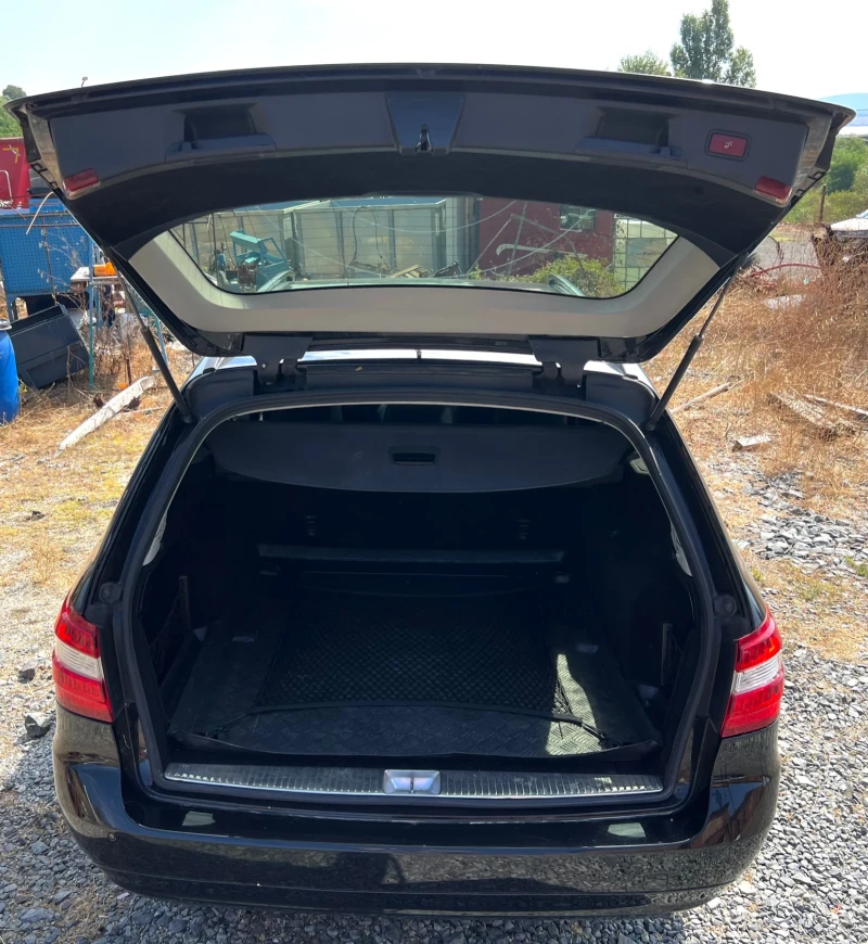 Mercedes-Benz E 250 W212, снимка 7 - Автомобили и джипове - 51431210