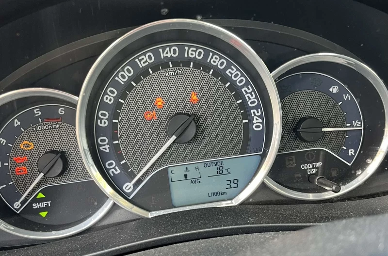 Toyota Corolla, снимка 5 - Автомобили и джипове - 52893020