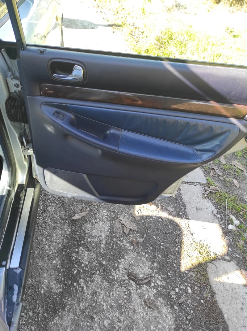 Audi A4 1.8T quattro 150к.с газ-бензин, снимка 15 - Автомобили и джипове - 52400953