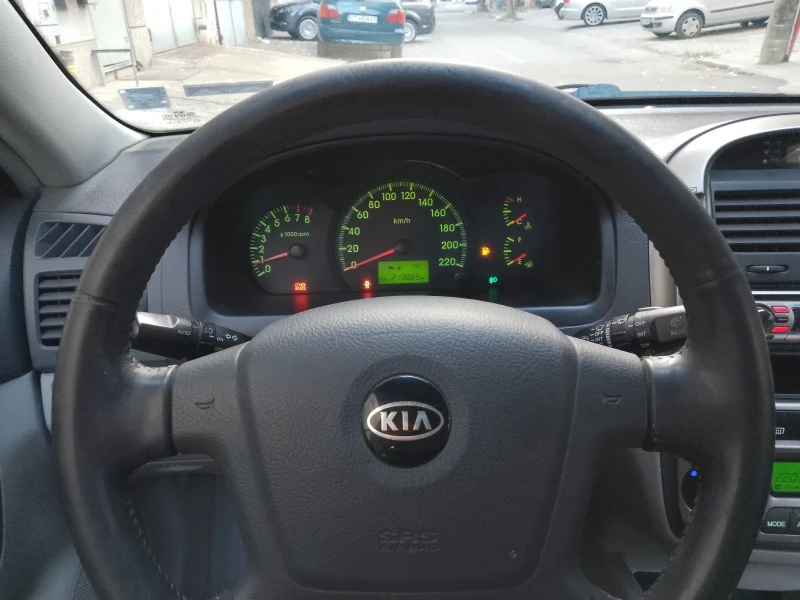 Kia Cerato, снимка 12 - Автомобили и джипове - 52539575