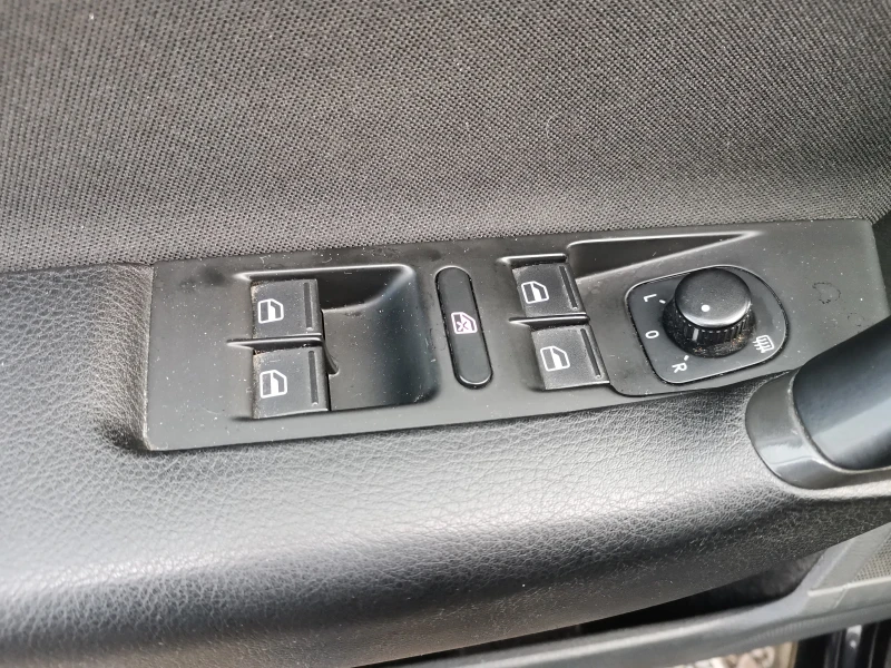 VW Passat VII Facelift, снимка 12 - Автомобили и джипове - 52834366