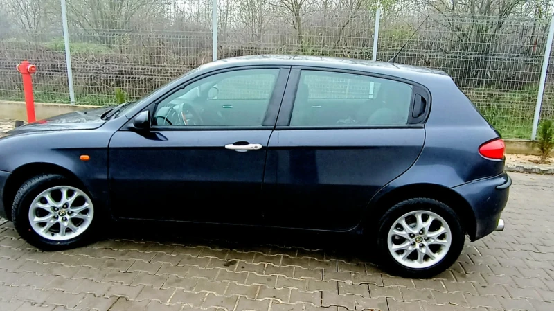 Alfa Romeo 147 1.6 twin spark 105 к.с, снимка 2 - Автомобили и джипове - 53500235