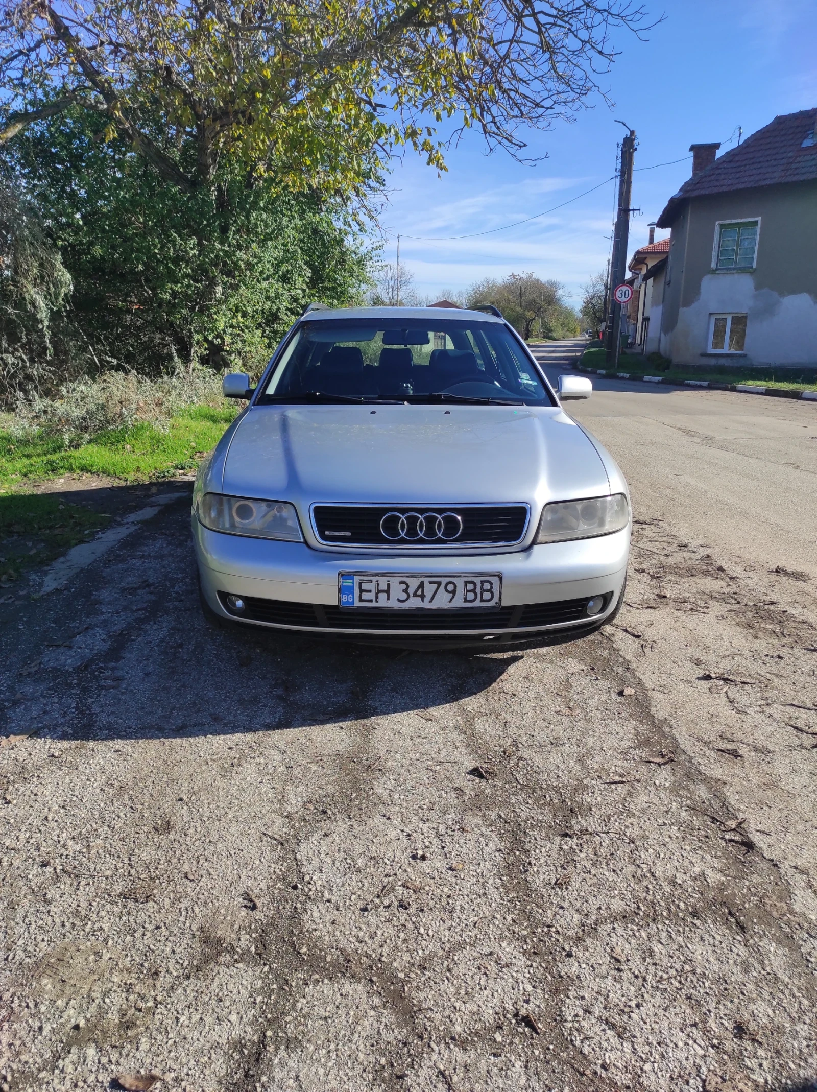 Audi A4 1.8T quattro 150к.с газ-бензин, снимка 1