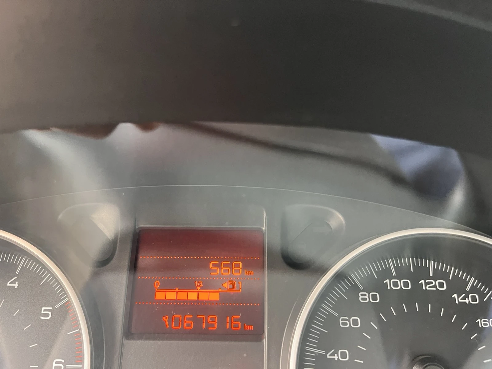 Peugeot 301 1.6 HDI - изображение 10