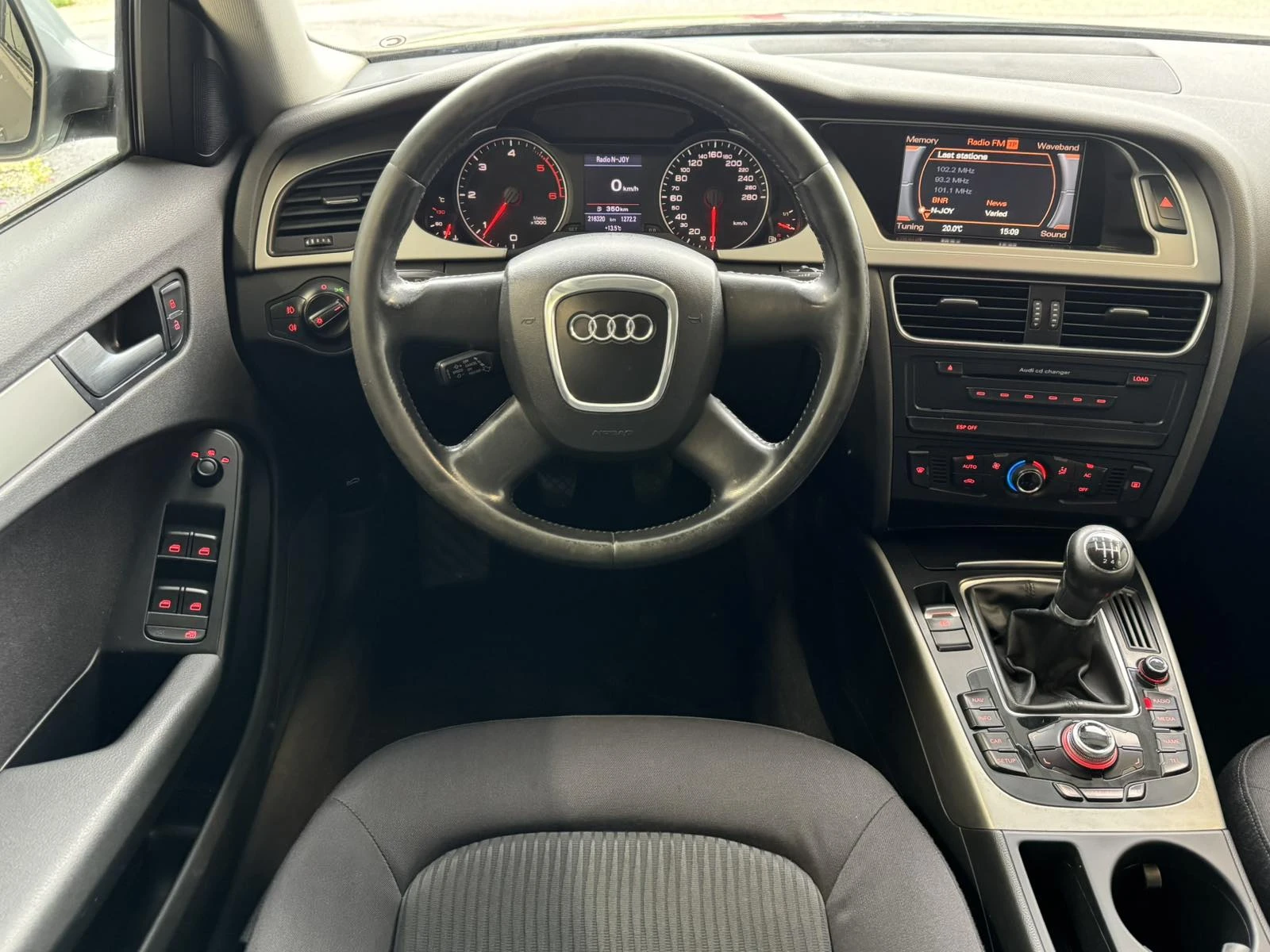 Audi A4 2.0 TDI  - изображение 8