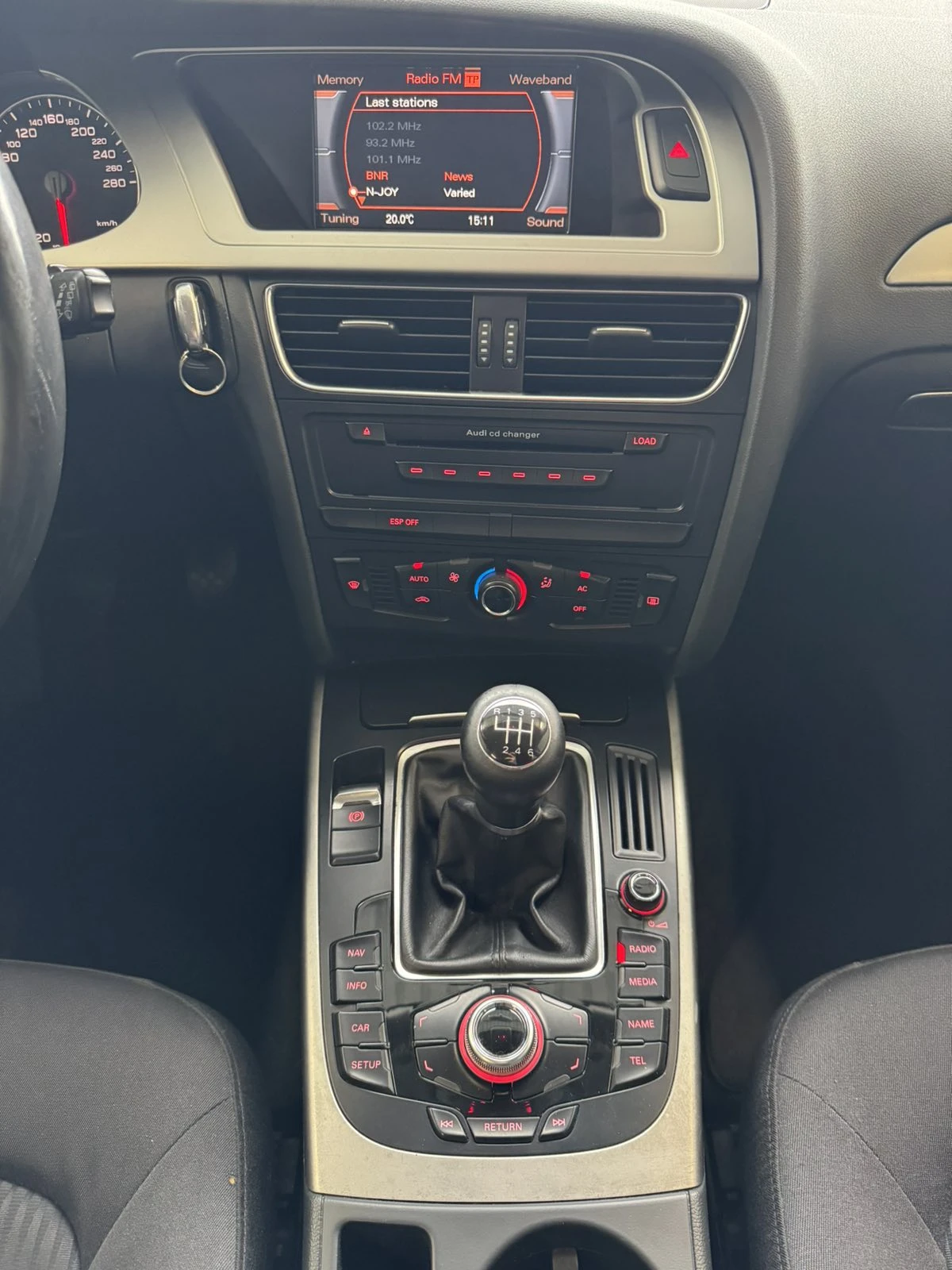 Audi A4 2.0 TDI  - изображение 9