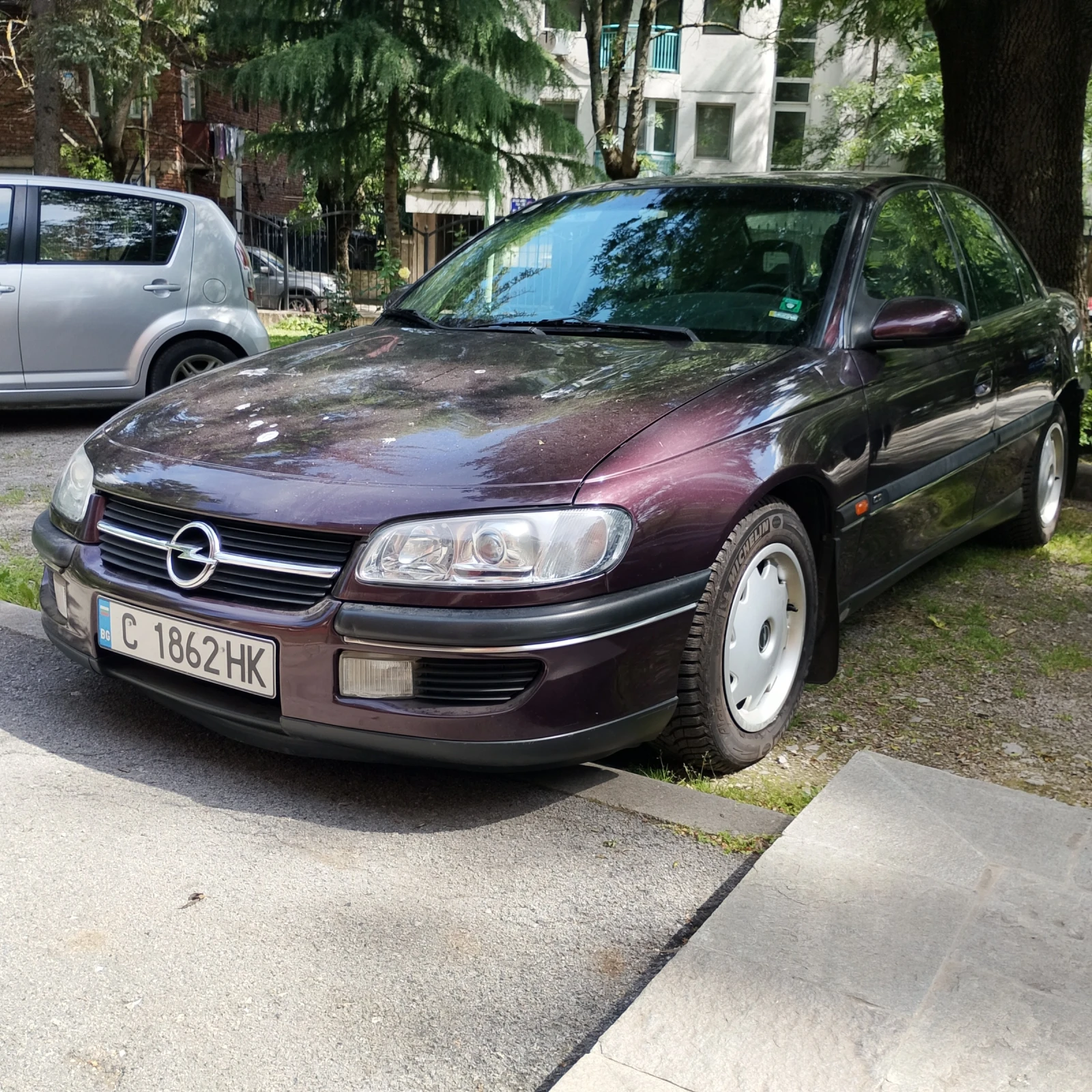Opel Omega 2.0 - изображение 3