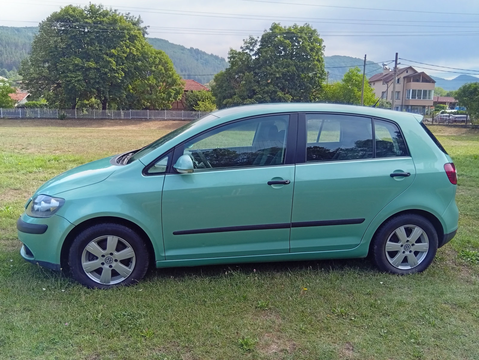VW Golf Plus ОТЛИЧЕН - изображение 5
