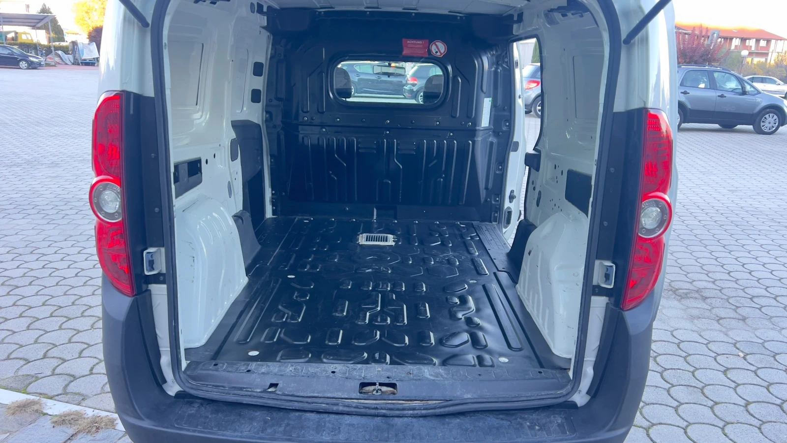 Opel Combo 1.6CDTI MAXI EVRO 6 - изображение 8