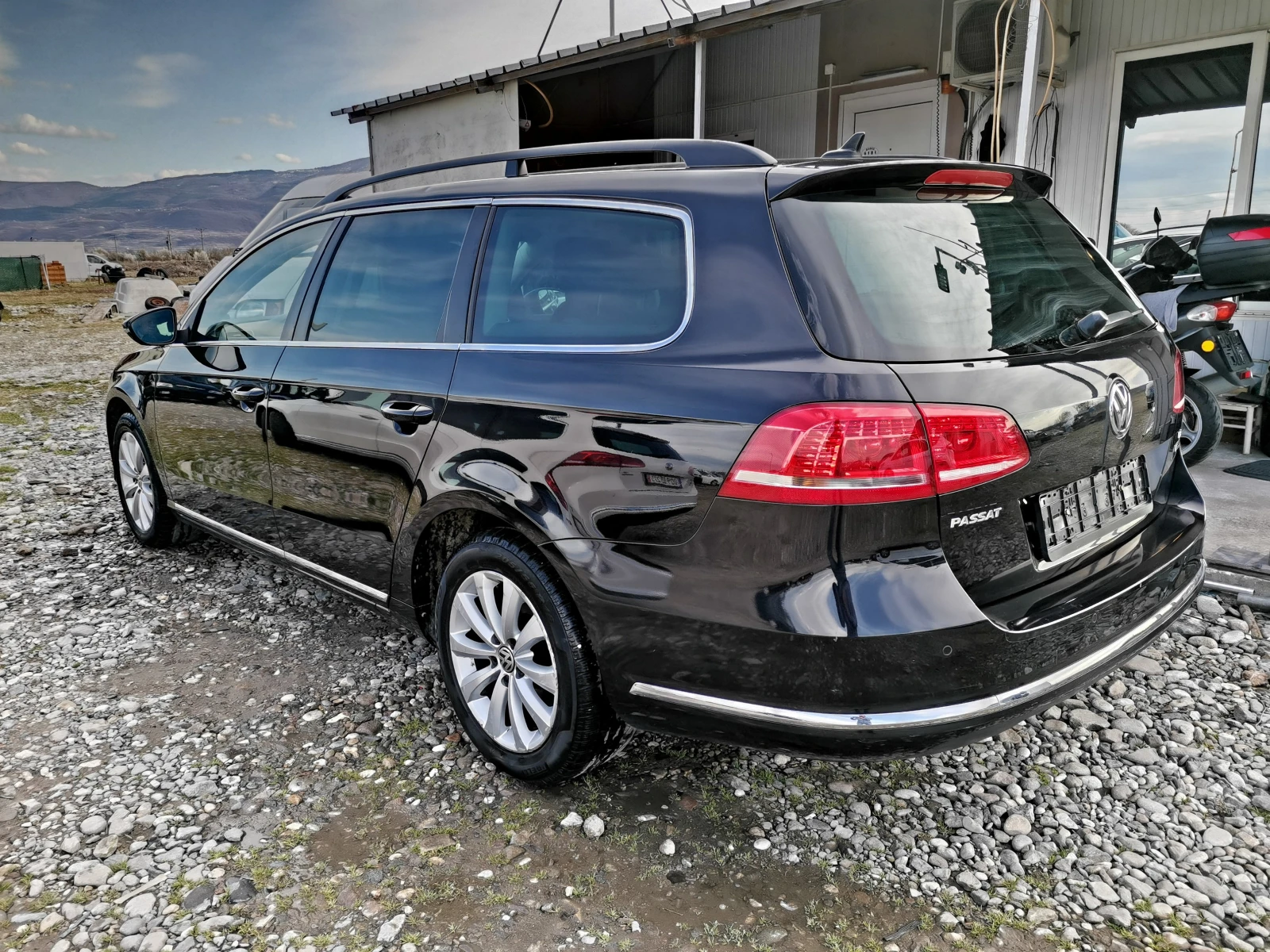 VW Passat VII Facelift, снимка 5 - Автомобили и джипове - 52834366