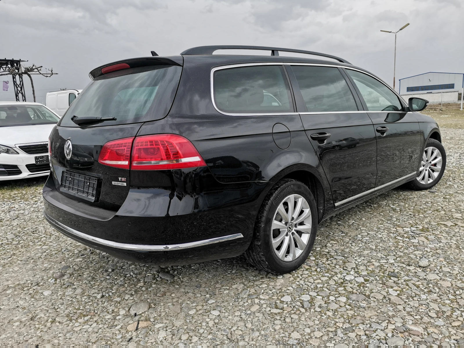 VW Passat VII Facelift, снимка 4 - Автомобили и джипове - 52834366