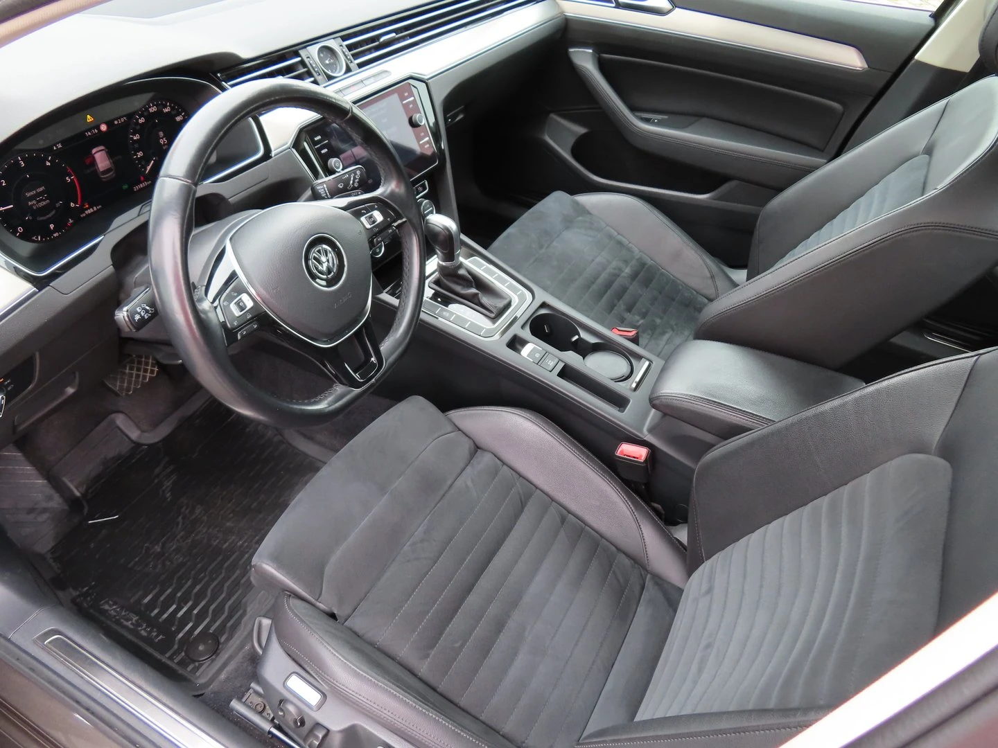 VW Passat Highline 2.0TDI BMT | Mobile.bg � ����������� 4