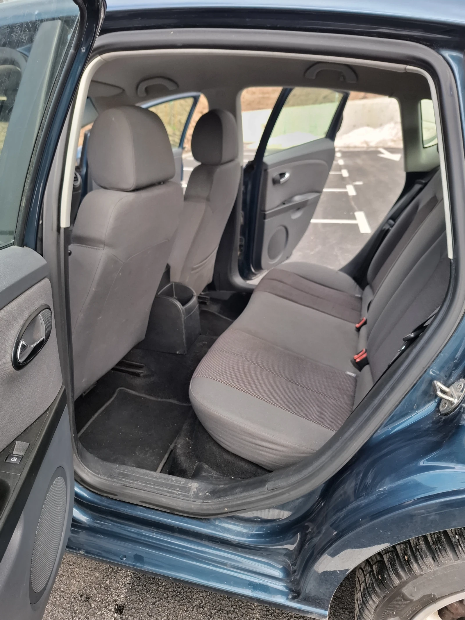 Seat Leon 2.0TDI 140, снимка 7 - Автомобили и джипове - 53738932