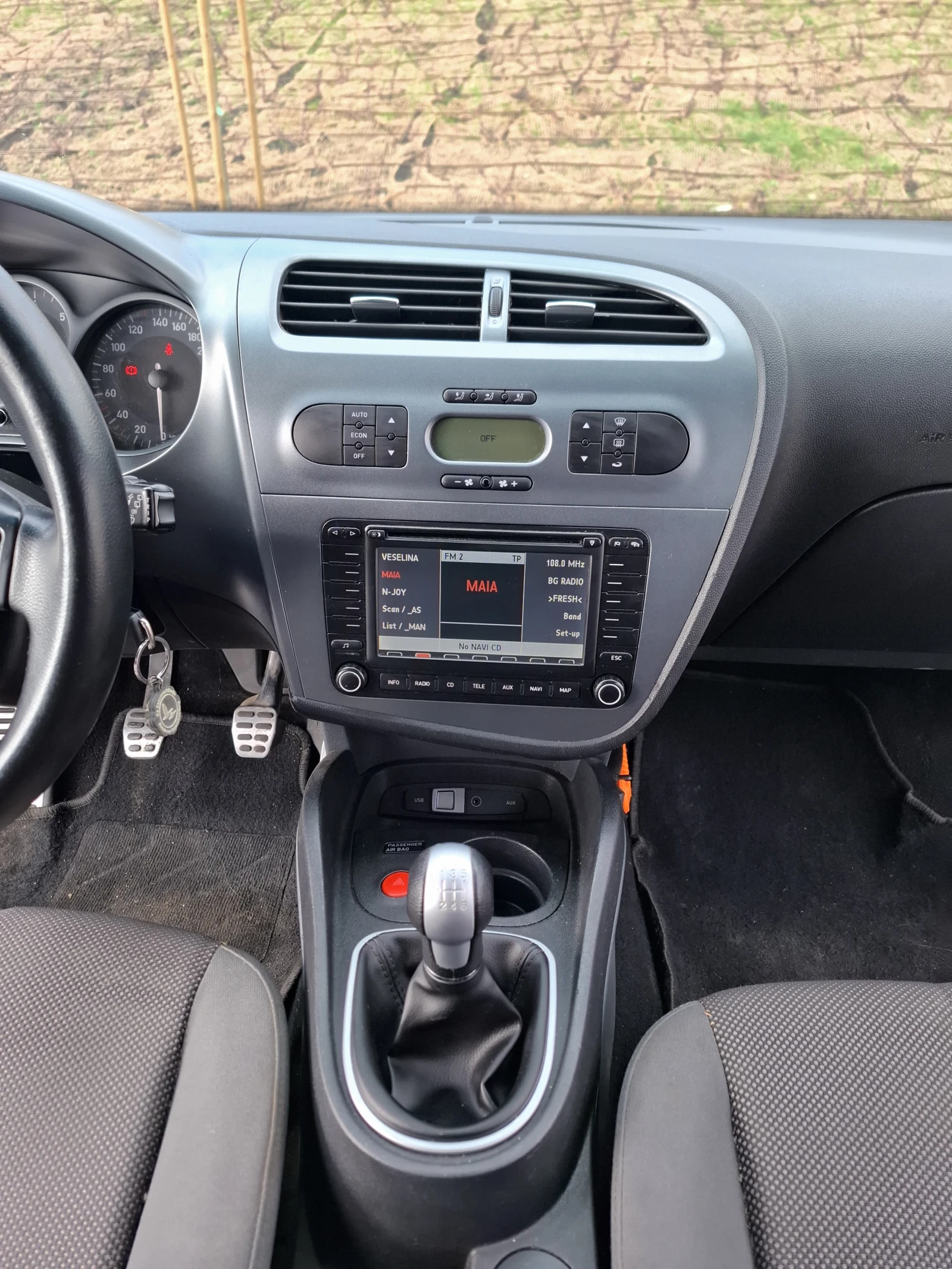 Seat Leon 2.0TDI 140, снимка 6 - Автомобили и джипове - 53738932