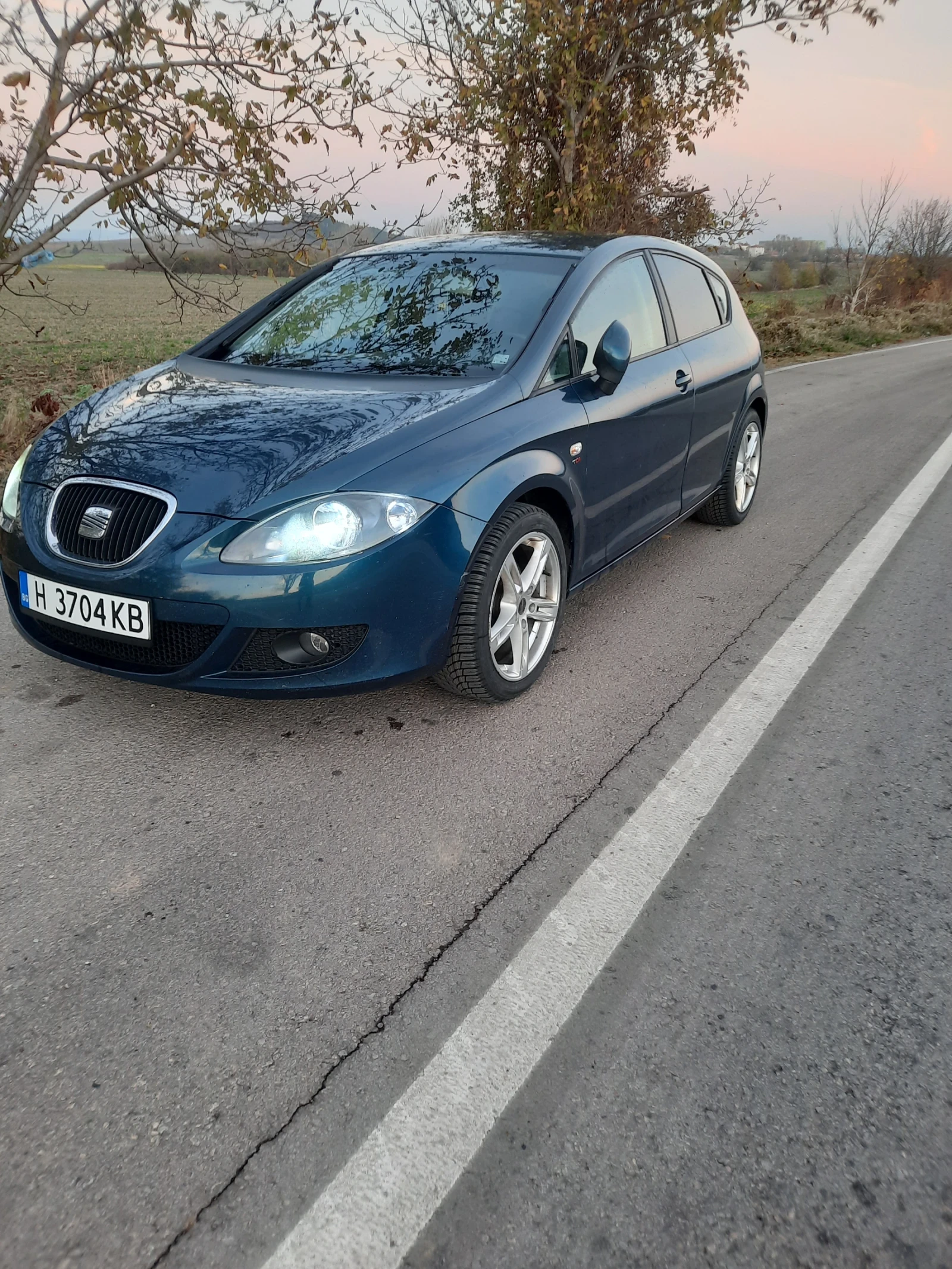 Seat Leon 2.0TDI 140, снимка 2 - Автомобили и джипове - 53738932