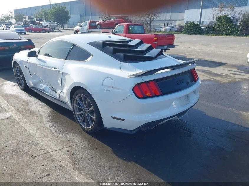 Ford Mustang Gt Premium, снимка 3 - Автомобили и джипове - 53751448