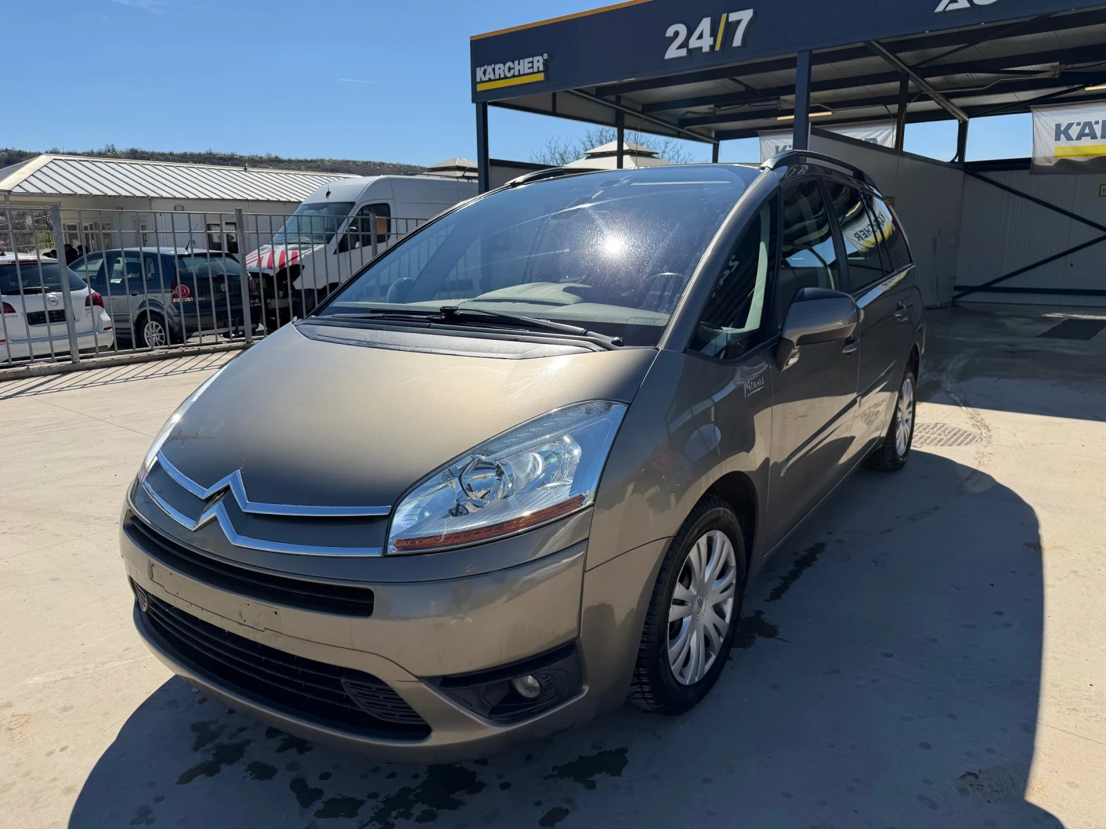 Citroen C4 Picasso, снимка 8 - Автомобили и джипове - 54130136