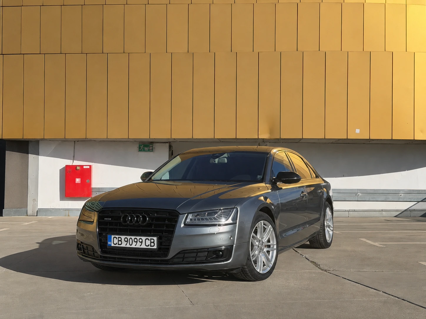 Audi A8 3.0TDI * MATRIX* , снимка 2 - Автомобили и джипове - 54554631